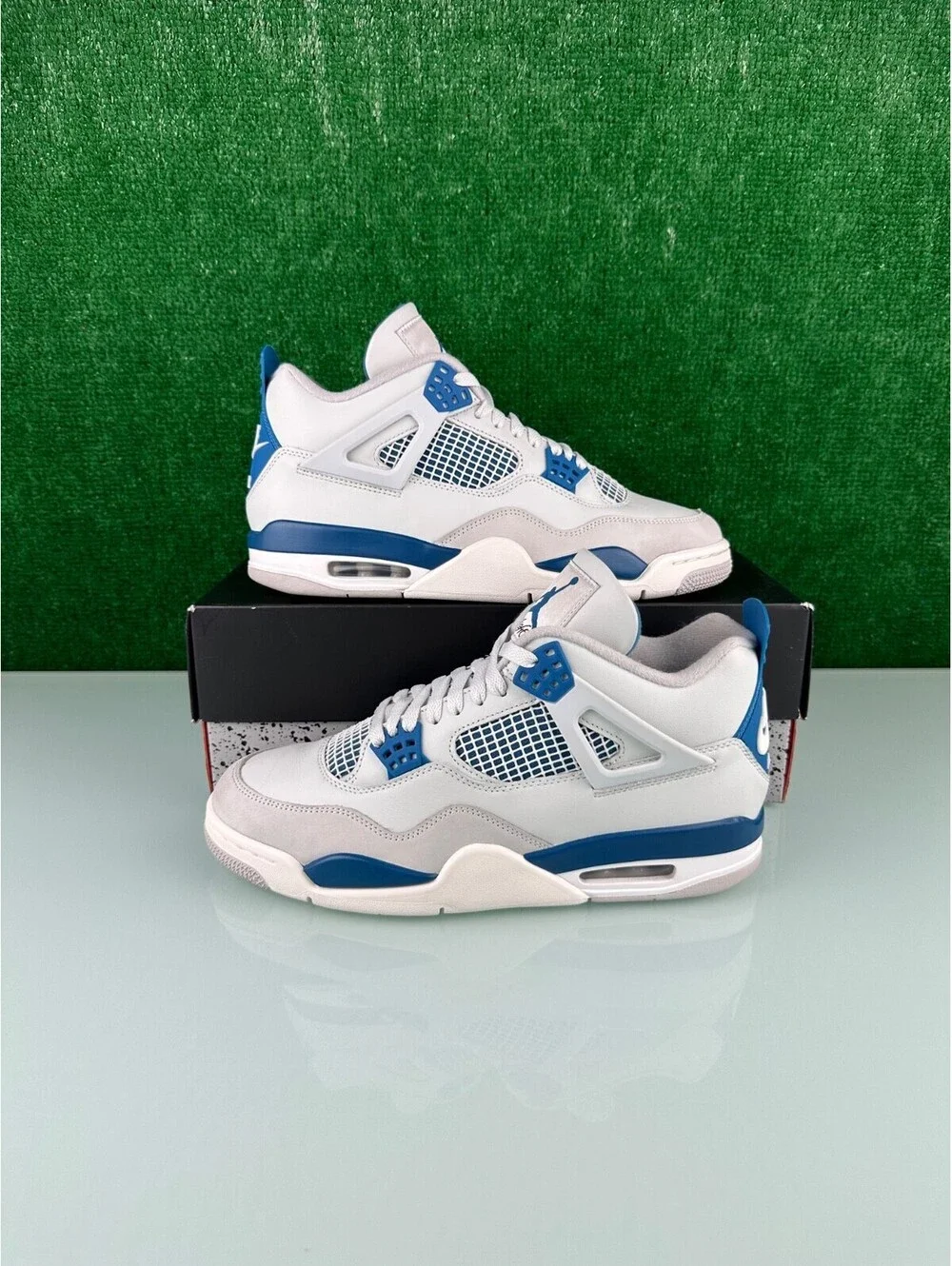 Size 10.5 - Air Jordan 4 Retro 2024 Military Blue (CLEAN!)